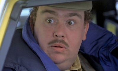 Ryan Reynolds et Colin Hanks se sont associés pour honorer l'un des meilleurs acteurs que nous avons perdus trop tôt