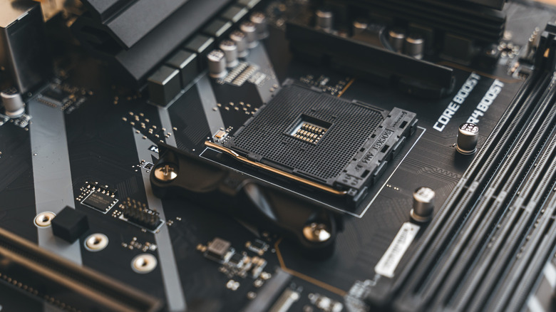 Gros plan du socket CPU AM4 sur une carte mère MSI