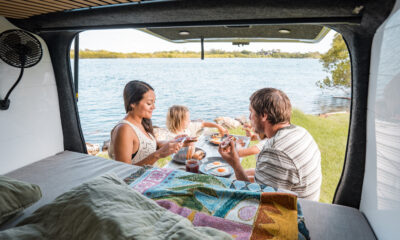 Ce charmant parc d'État du Maine propose des campings près de son lac cristallin et nourri à la source