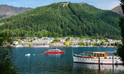 Cette nation insulaire avec des montagnes émeraude pittoresques est un aimant pour les voyageurs solo en plein air