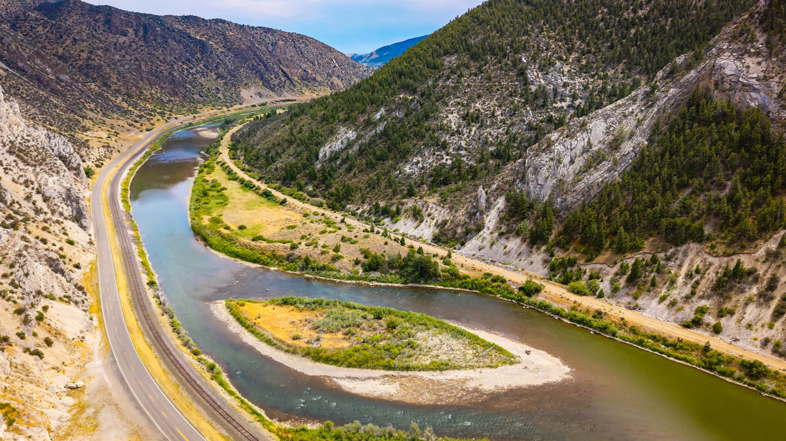 Ce parc d'État sous-estimé abrite le plus grand système de grottes de calcaire du Montana