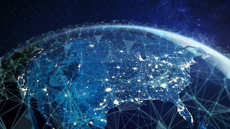 Voir depuis l'espace représentant des réseaux mobiles à travers les États-Unis