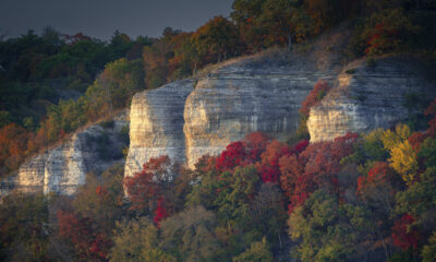 Cette ville pittoresque Illinois possède un magnifique feuillage d'automne le long de la rivière Mississippi
