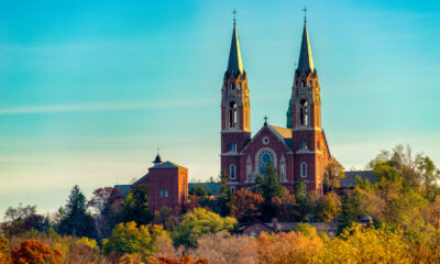 Cette randonnée panoramique offre une vue imprenable sur le magnifique feuillage d'automne du Wisconsin