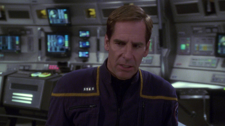 Capitaine Archer sur le pont de l'Enterprise dans Star Trek : Enterprise