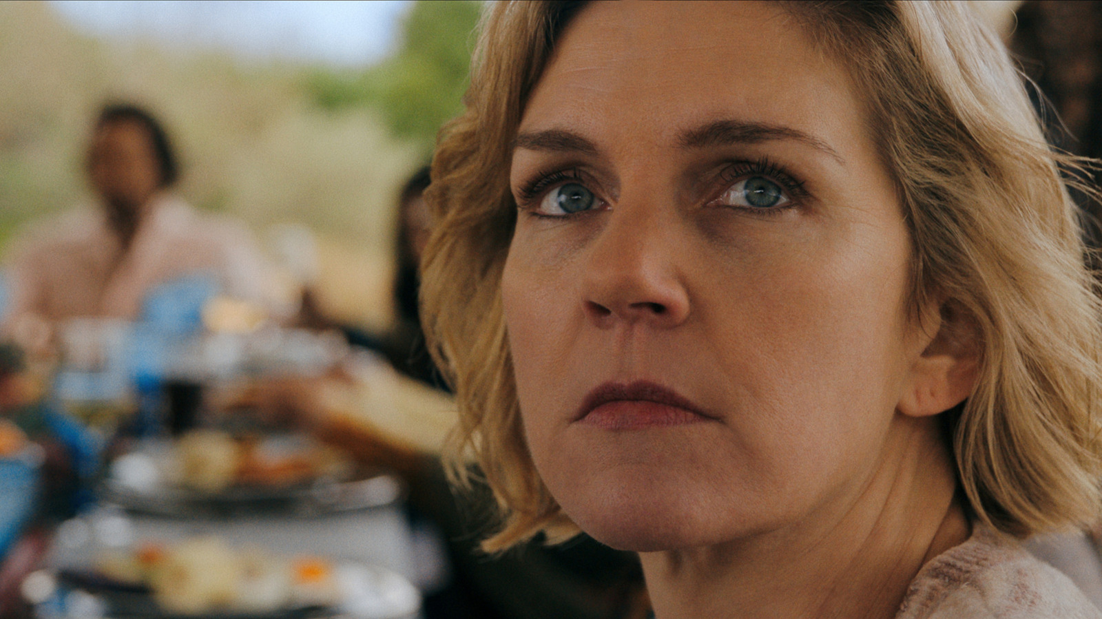 Pluribus remixe deux tropes classiques de science-fiction en quelque chose de vraiment inattendu