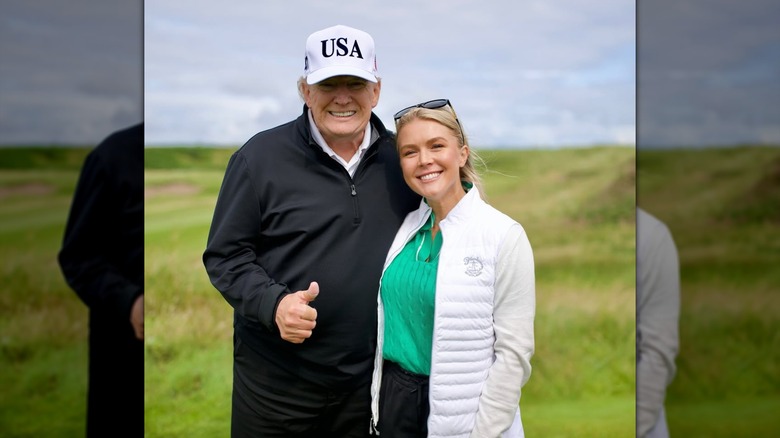 Karoline Leavitt et Donald Trump sur un terrain de golf en Écosse