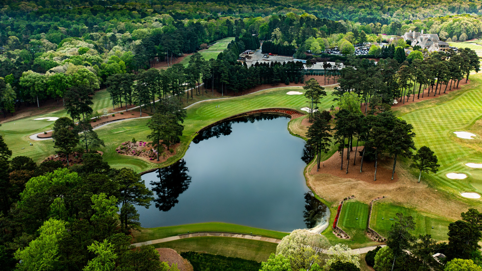 La ville sous-estimée de Géorgie, près du lac Oconee, regorge de terrains de golf, d'antiquités et d'histoire