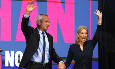 Cheryl Hines et d'autres femmes célèbres qui sont sorties avec des politiciens