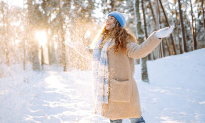 Alpaga ou laine mérinos : quel est le meilleur moyen de rester au chaud et au sec pendant le camping d'hiver ?