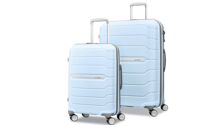 Deux valises Samsonite bleu ciel