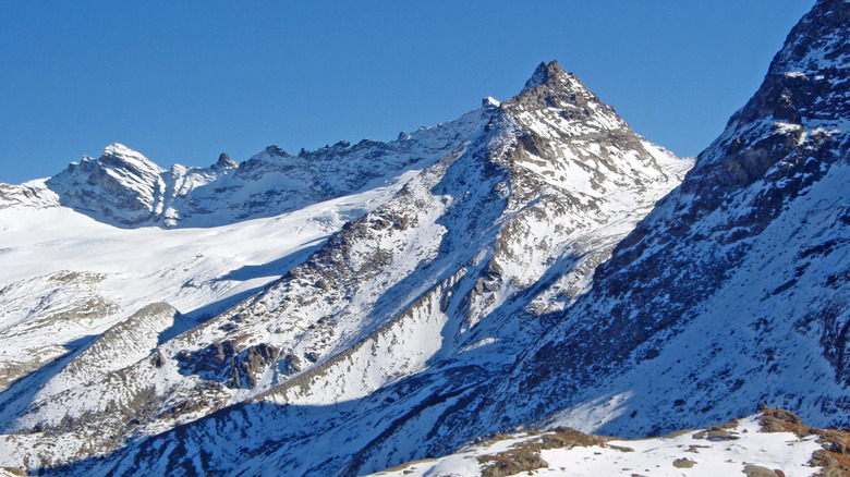 Montagnes enneigées près de Bonneval-sur-Arc
