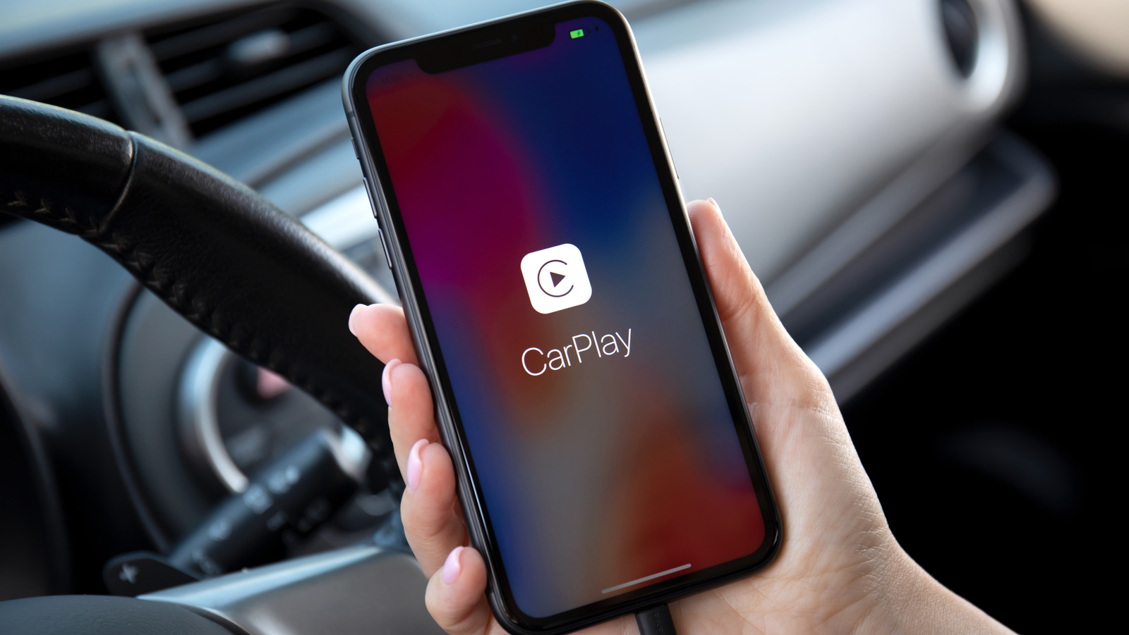 Wired CarPlay offre un avantage considérable que les connexions sans fil ne peuvent égaler