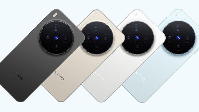 Vivo X300 Pro en plusieurs couleurs sur fond blanc