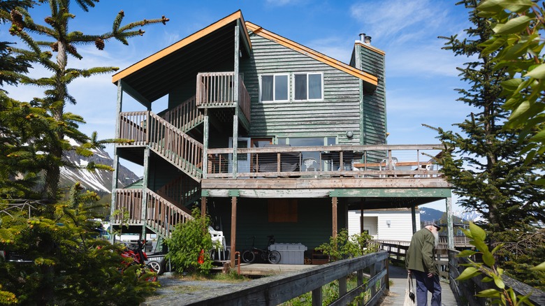 Une maison en bord de mer à Seward, en Alaska