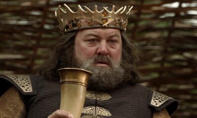La pièce de théâtre Rebellion de Robert Baratheon pourrait soit ruiner, soit sauver Game Of Thrones