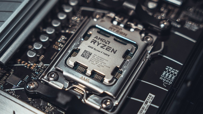 un processeur AMD Ryzen 5 7600X