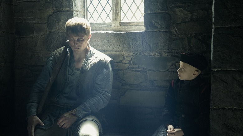 Egg parle à Dunk blessé et en deuil dans A Knight of the Seven Kingdoms