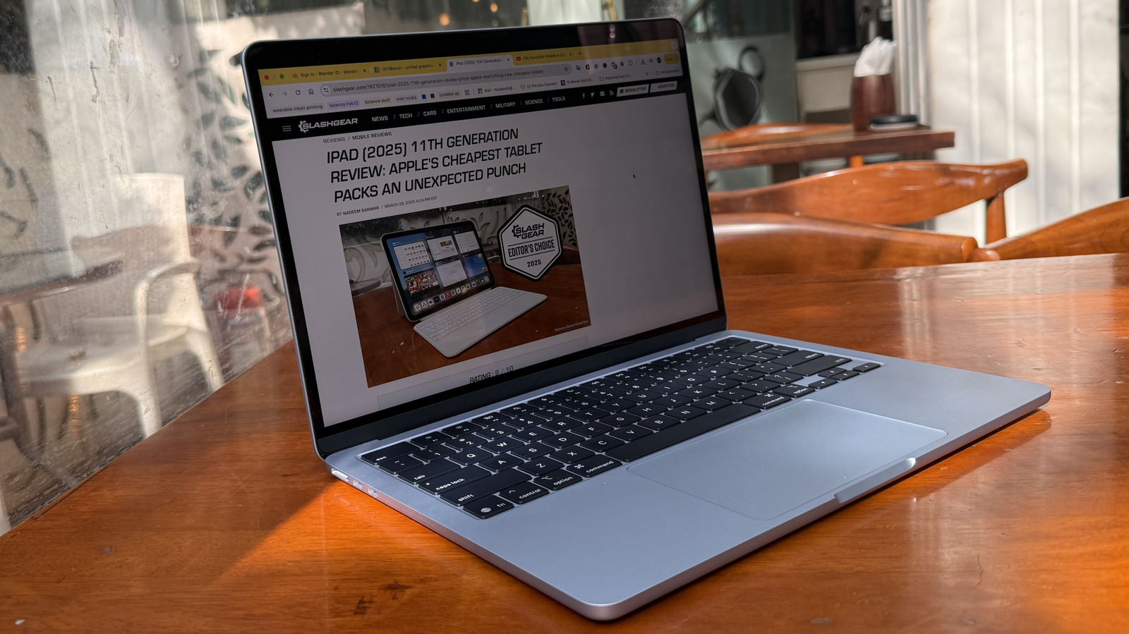 Le premier MacBook à écran tactile d'Apple pourrait remplacer le verre liquide