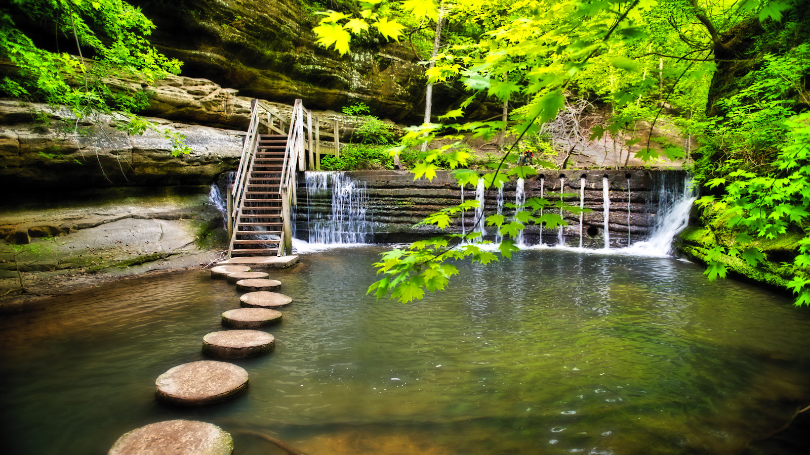 Ce parc d'État méconnu de l'Illinois est sans doute plus joli qu'un rocher affamé sans la foule