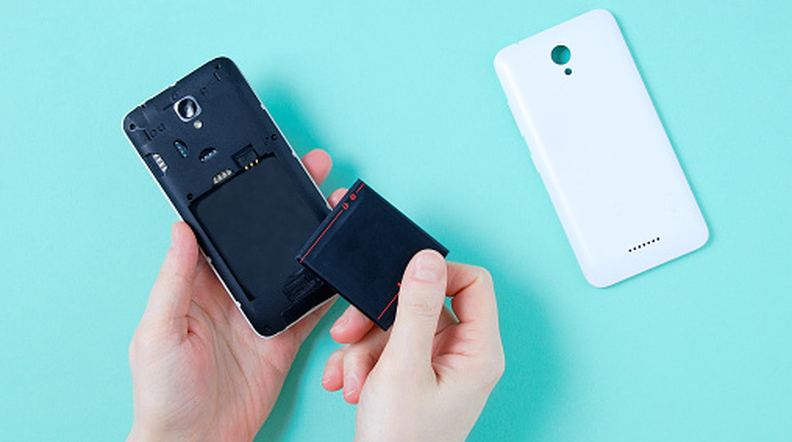 Les batteries amovibles des téléphones portables pourraient faire leur retour