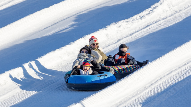 Tubing d'hiver familial
