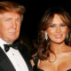 Melania Trump n’abandonnera jamais sa robe lingerie pour le gala de mode 2005