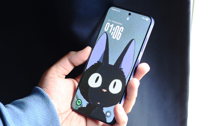 Horloge adaptative sur un téléphone Samsung