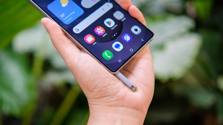 Un téléphone Samsung Galaxy avec un S Pen