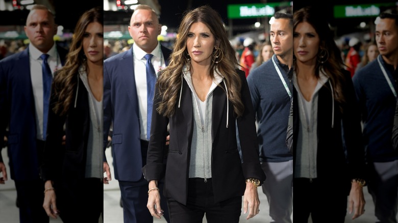 Kristi Noem lors du Grand Prix de F1 de Las Vegas au Las Vegas Strip Circuit en novembre 2025