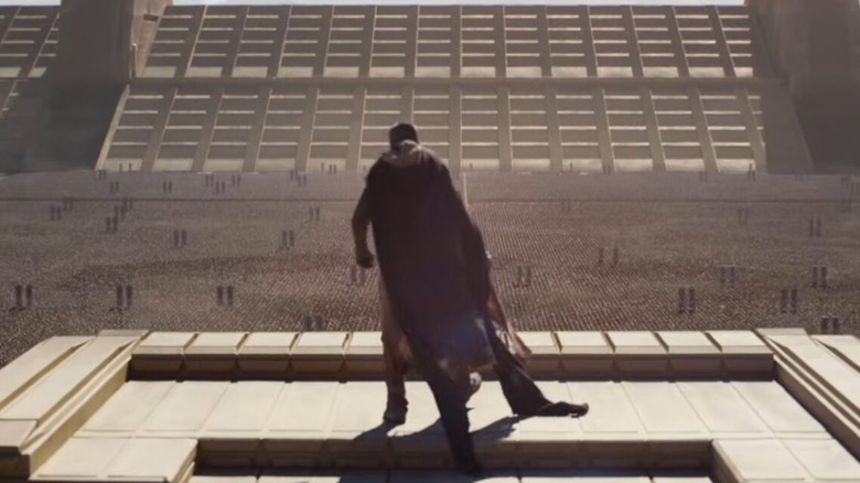 Paul s'adresse aux masses dans Dune : troisième partie