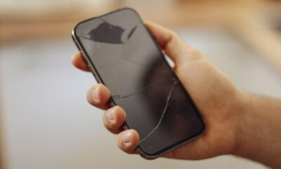 Pouvez-vous réparer vous-même l’écran de votre téléphone fissuré ? Oui, mais il y a des risques