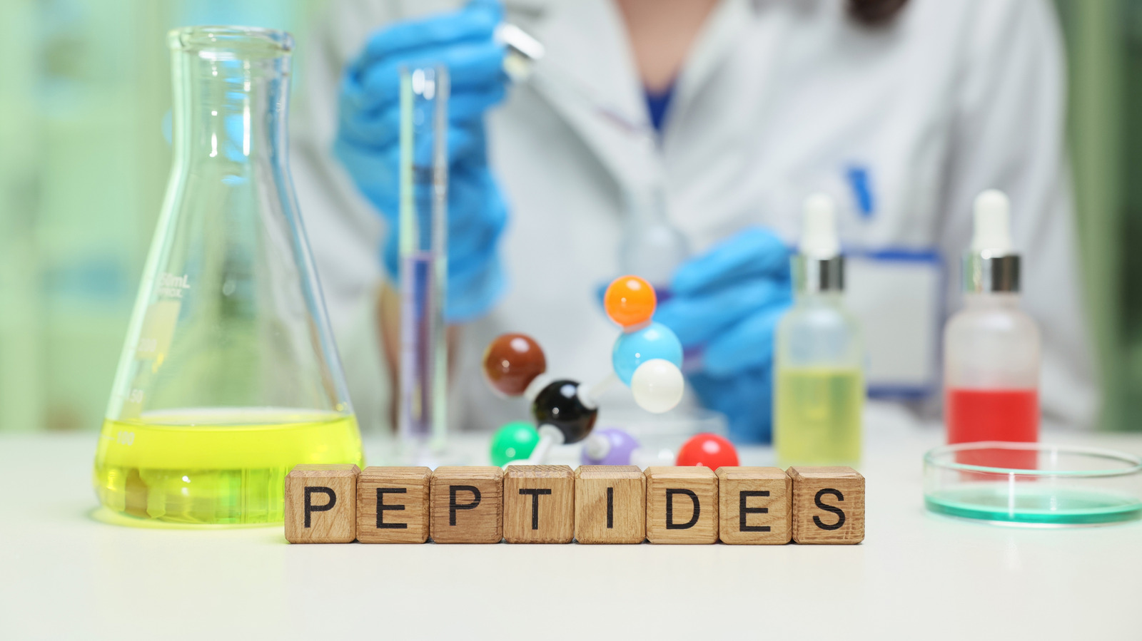 Réfléchissez à deux fois avant d'injecter des « peptides de recherche », préviennent les scientifiques