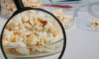 Les produits chimiques controversés derrière votre pop-corn aromatisé au « beurre »