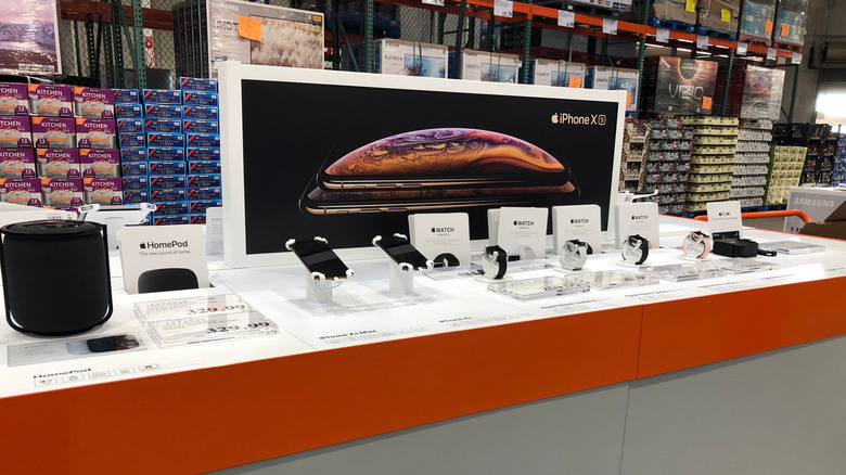 Des iPhones exposés chez Costco