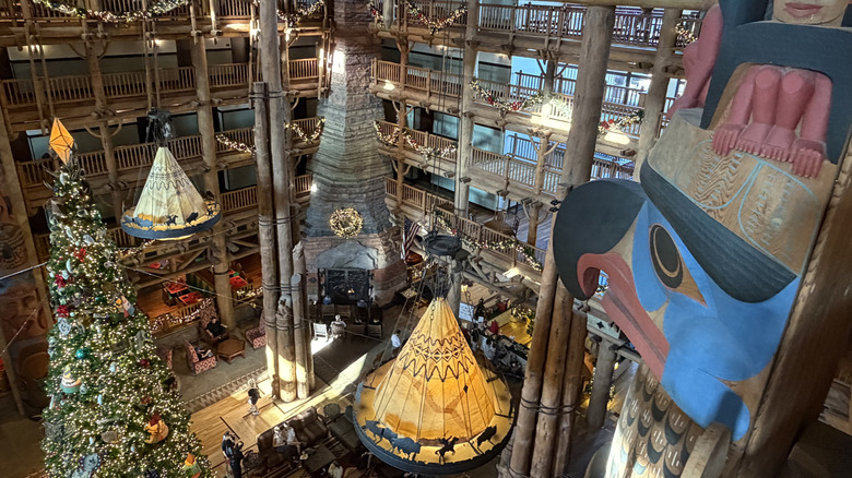 Totem tipi de Noël Wilderness Lodge