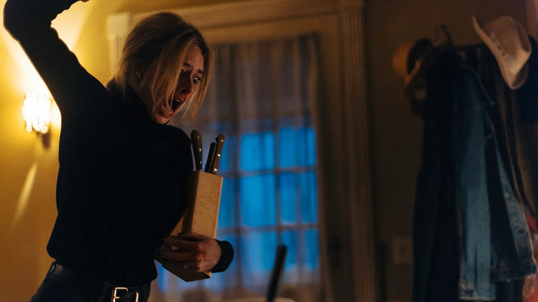 Lisa poignarde Todd dans Over Your Dead Body