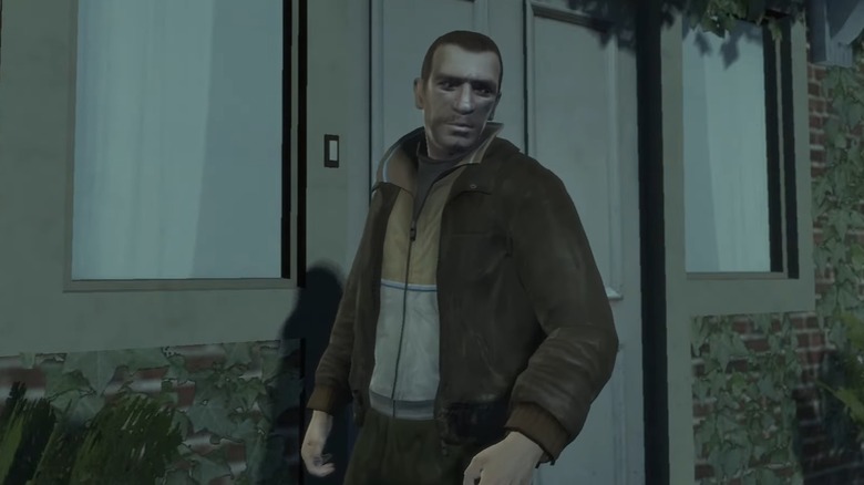 Niko Bellic devant une maison dans le jeu GTA IV