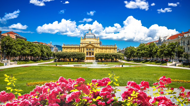 Place du roi Tomislav en vue de Zagreb, capitale de la Croatie