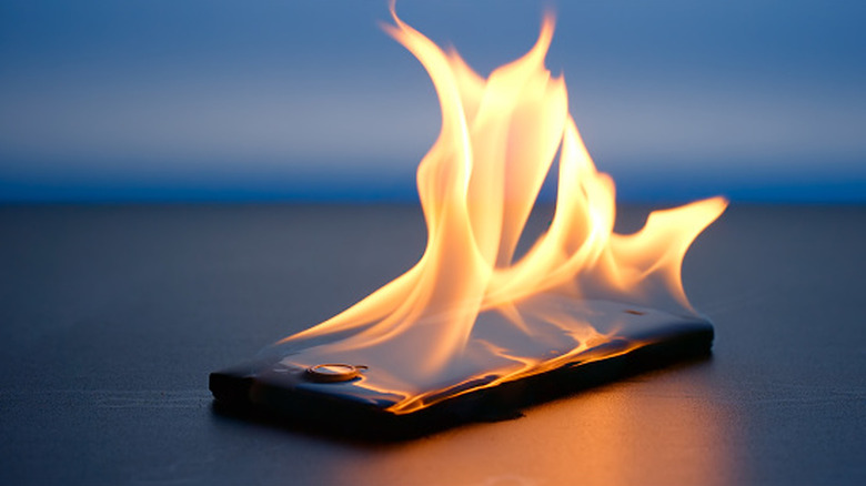 Smartphone en feu