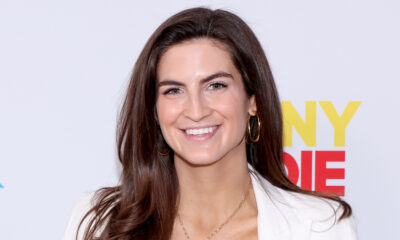 Les coupes décontractées de Kaitlan Collins mettent en lumière son style amusant hors-antenne