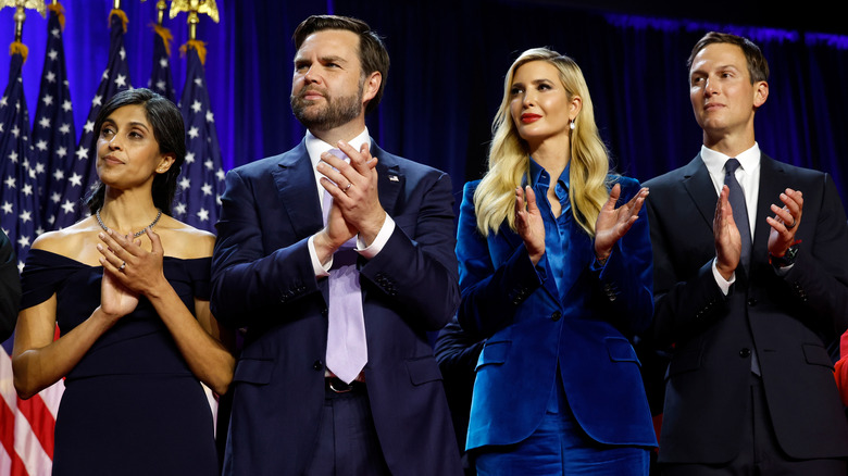 Usha et JD Vance lors d'une soirée électorale en novembre 2024, West Palm Beach