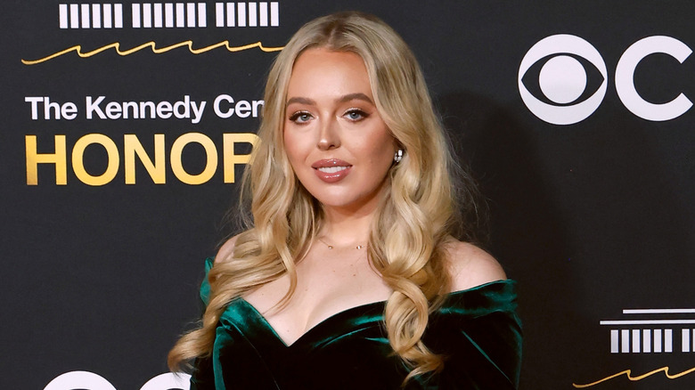 Tiffany Trump assiste aux Kennedy Center Honors 2025 le 7 décembre 2025 à Washington, DC