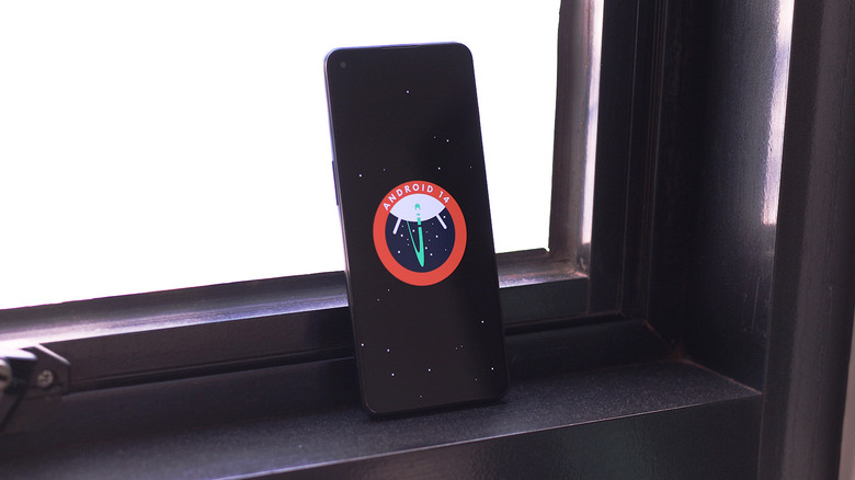 Oeuf de Pâques Android 14 sur un téléphone