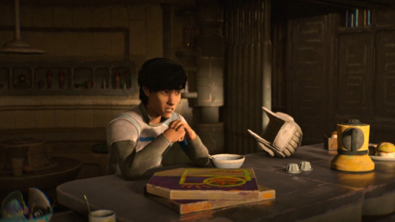 Rylee Lawson assise sur le comptoir de la cuisine dans Star Wars : Maul - Shadow Lord