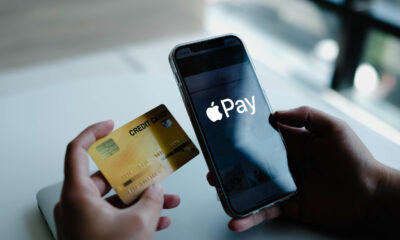 Ne vous laissez pas arnaquer : des voleurs se faisant passer pour l'assistance Apple dans les SMS et les appels téléphoniques, prévient l'entreprise