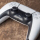 Cette habitude de charge pourrait ruiner la batterie de votre manette PlayStation 5