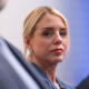 Les looks les plus longs de Pam Bondi font également partie de ses tenues les plus ringardes