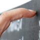 La science explique pourquoi les ongles sur un tableau semblent insupportables