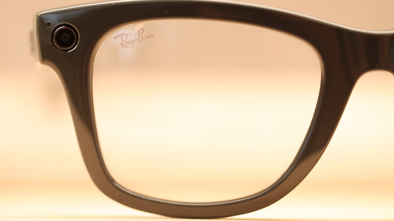 gros plan des lunettes intelligentes Meta Ray-Ban